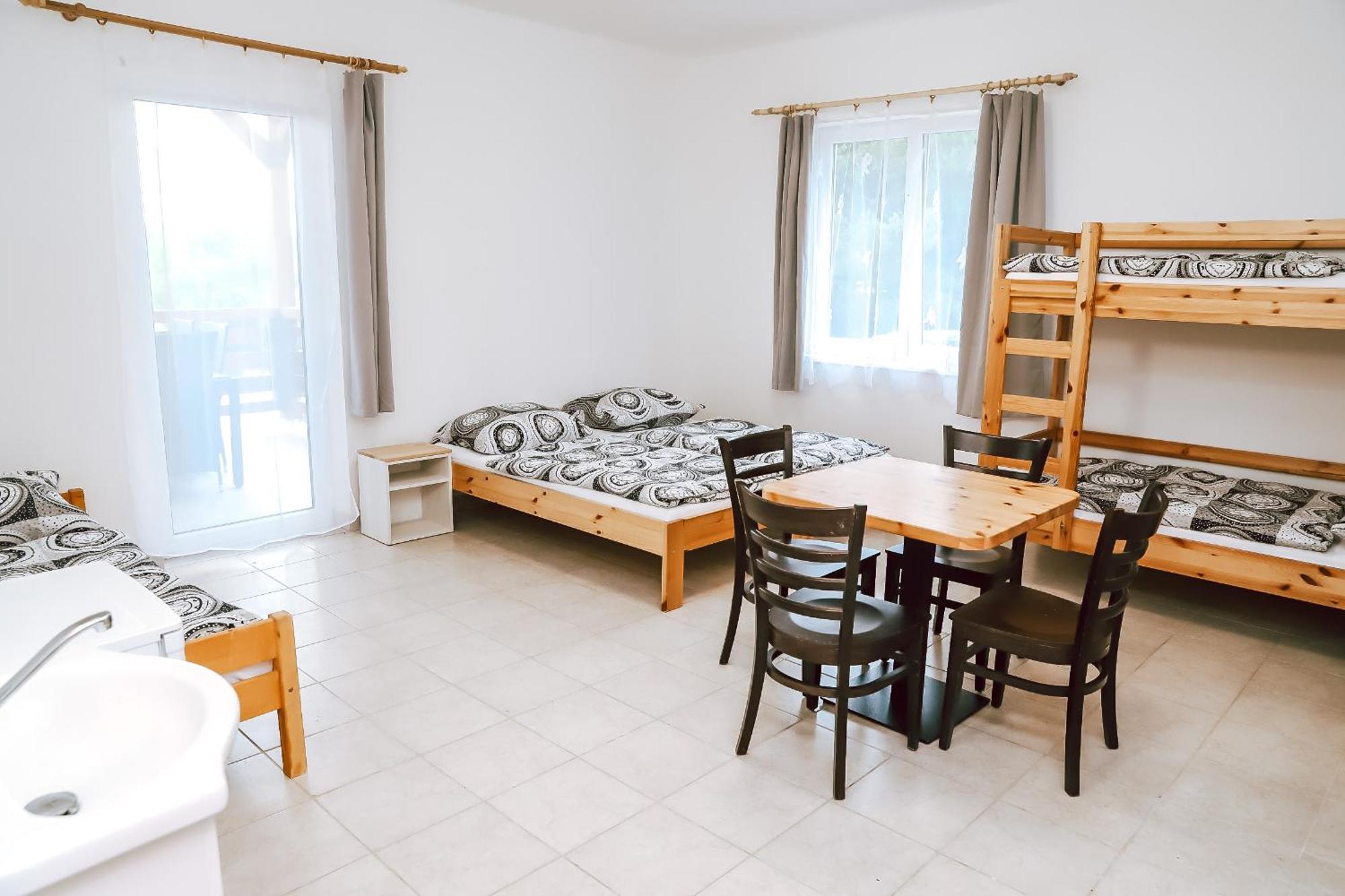 Chaty A Apartmany Hracholusky Kemp Kosatka Pnovany Rom bilde